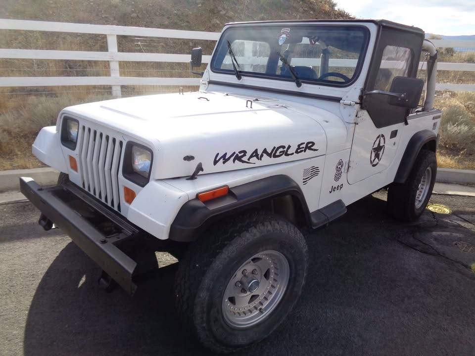 Jeep-wrangler-1990-white-5