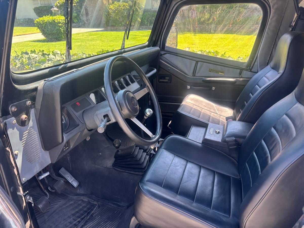 Jeep-wrangler-1991-3