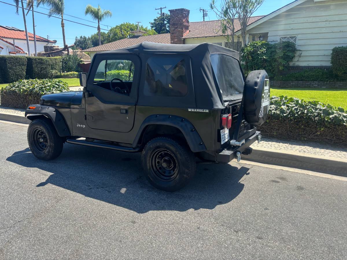 Jeep-wrangler-1991-7