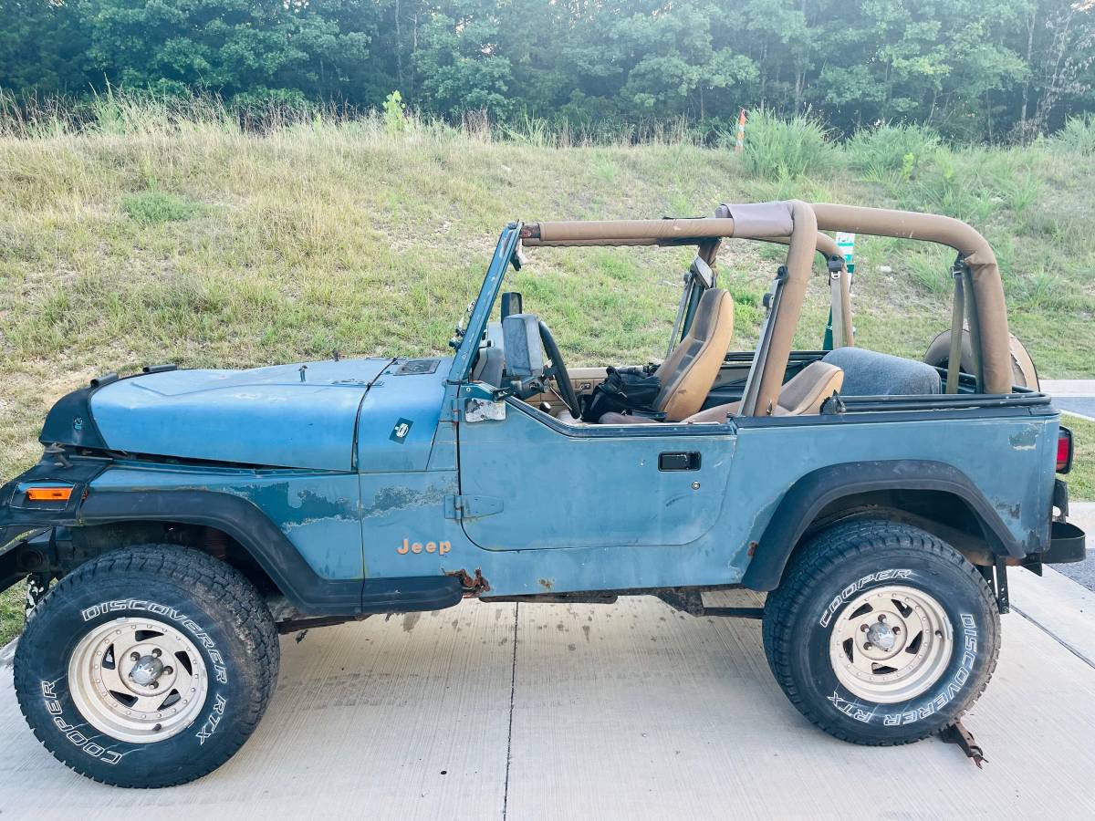 Jeep-wrangler-1992-blue-2
