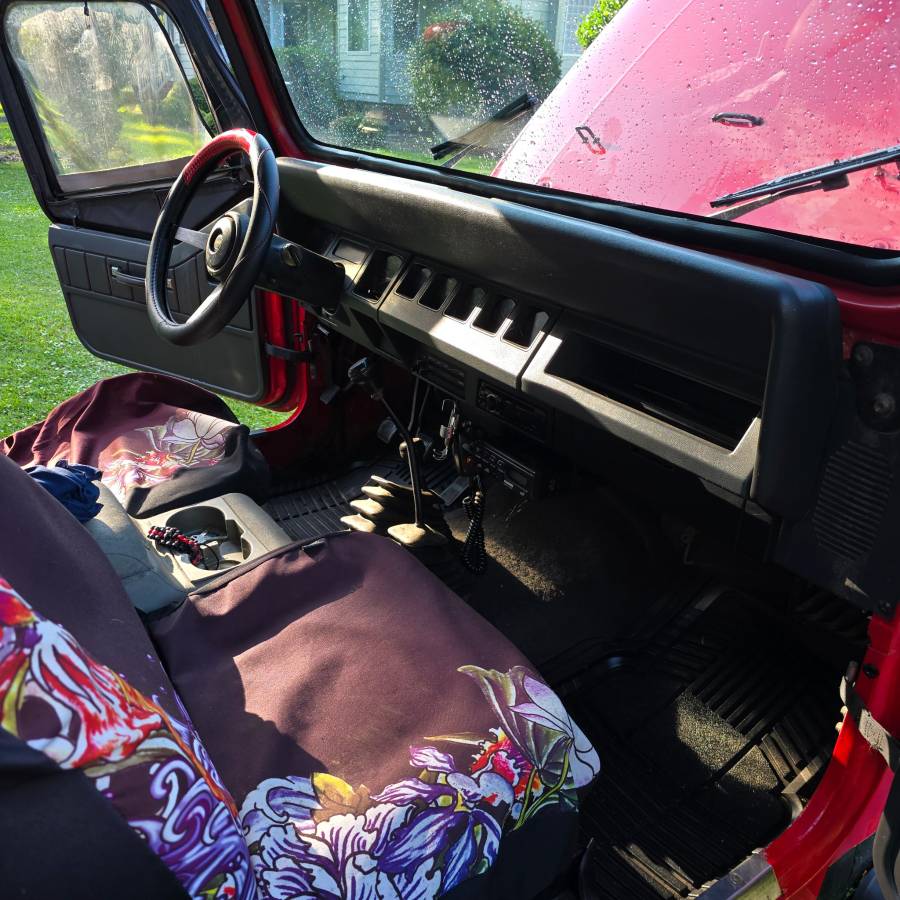 Jeep-wrangler-1992-red