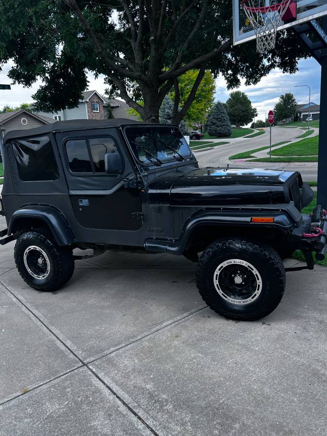 Jeep-wrangler-1993-black-2