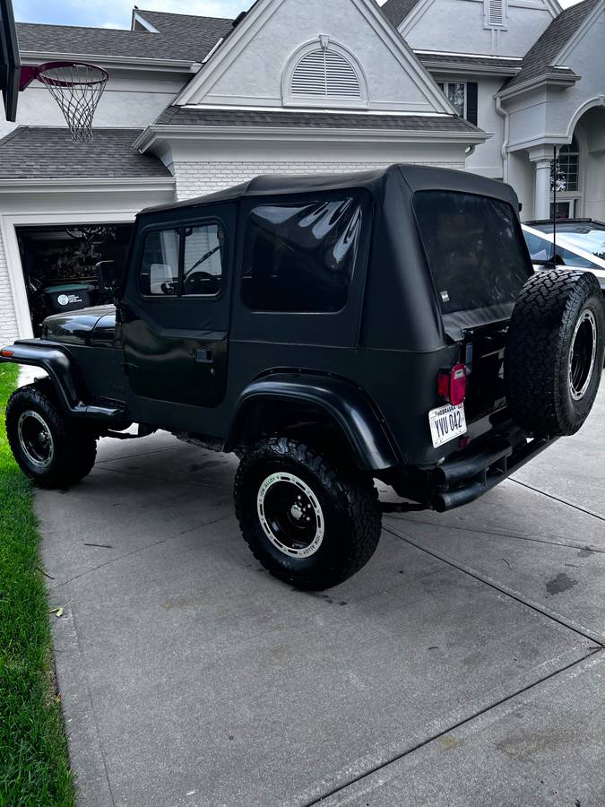 Jeep-wrangler-1993-black-3