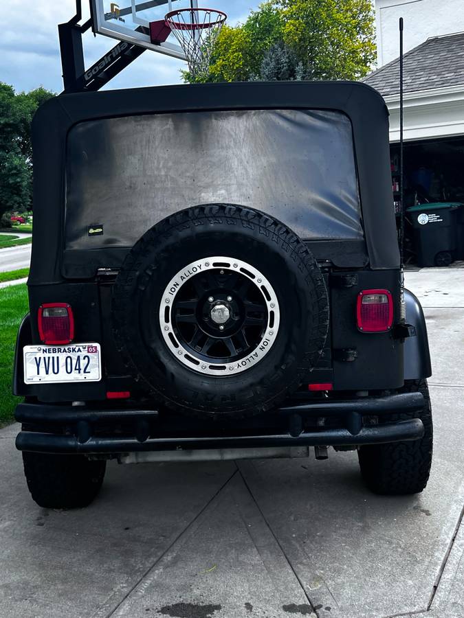 Jeep-wrangler-1993-black-5