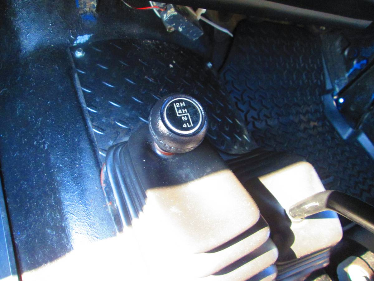 Jeep-wrangler-1994-blue-11
