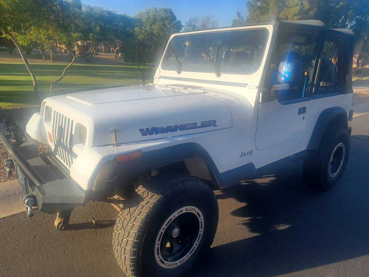 Jeep-wrangler-1994-white-2