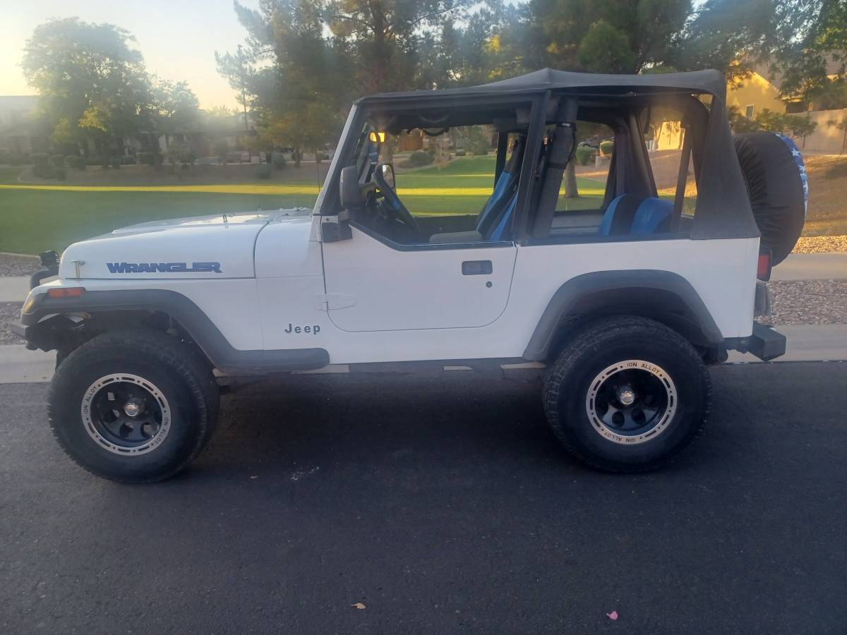 Jeep-wrangler-1994-white-4