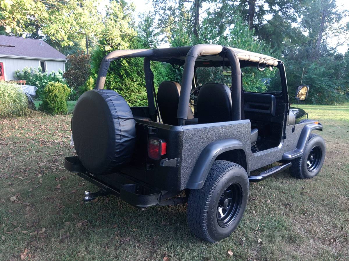 Jeep-wrangler-diesel-1993-black-3