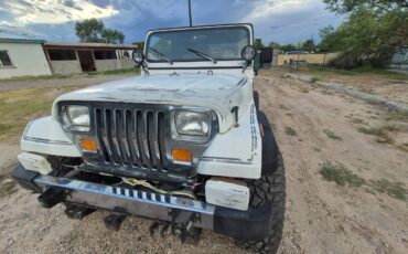 Jeep-wrangler-laredo-1988-white-1