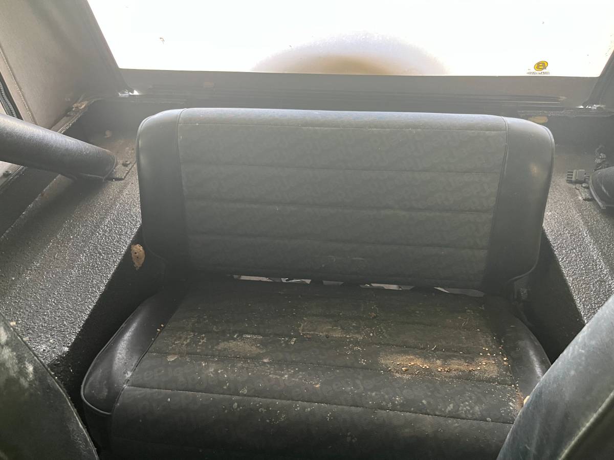 Jeep-wrangler-open-body-base-1987-14