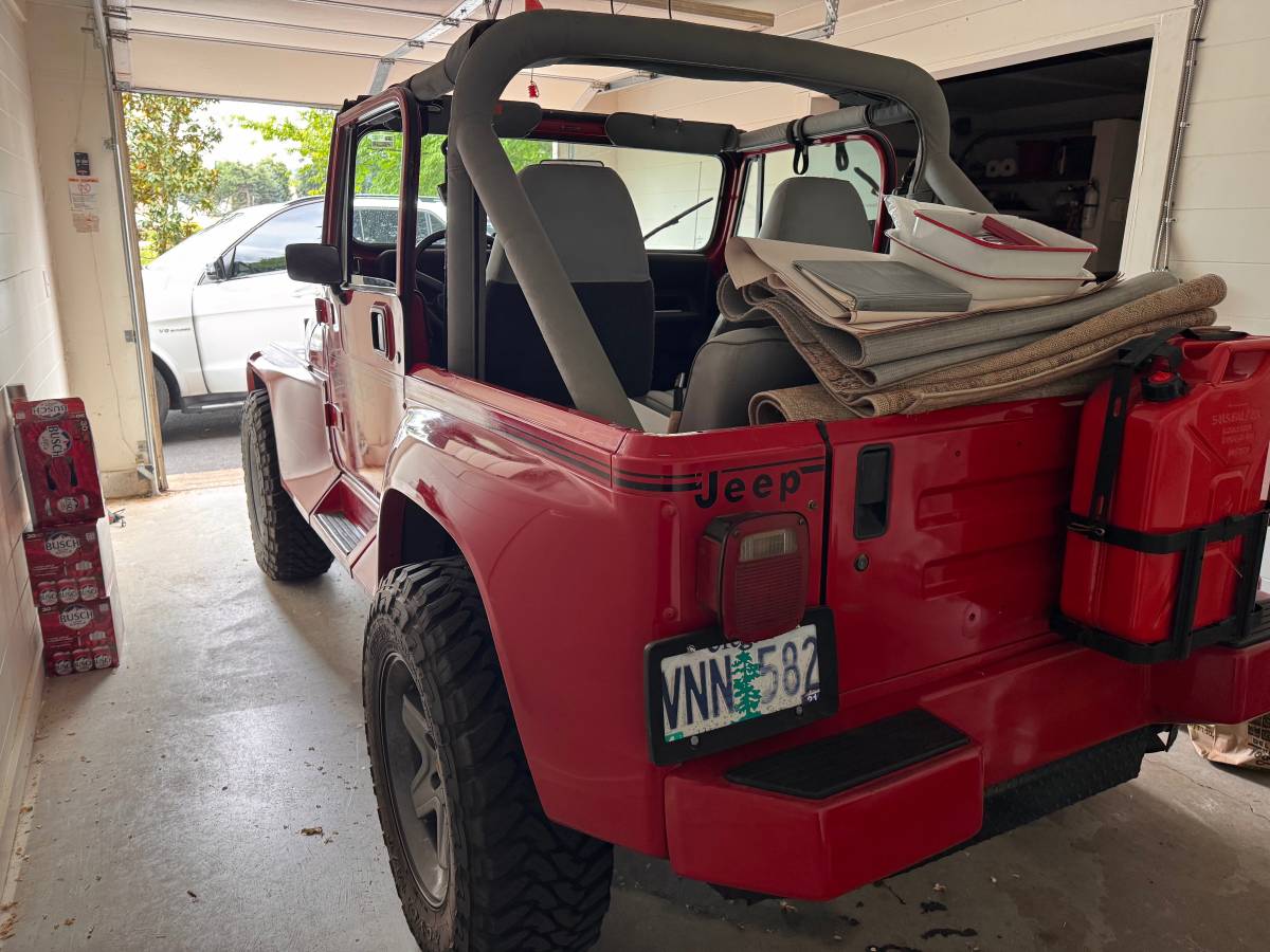 Jeep-wrangler-renegade-1991-red-2