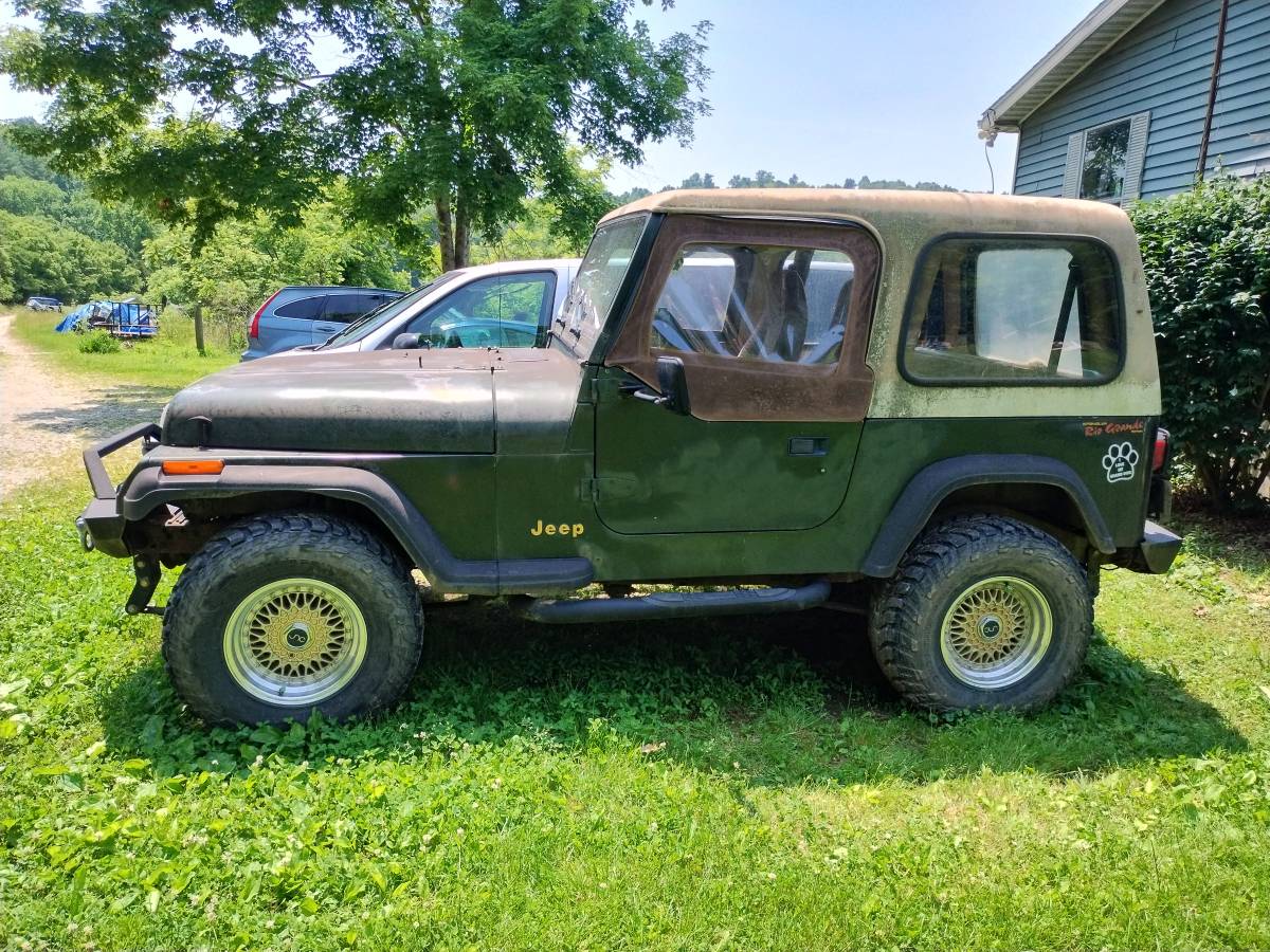 Jeep-wrangler-rio-grande-1995-green