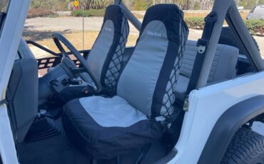 Jeep-wrangler-s-1989-white-10
