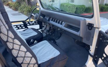Jeep-wrangler-s-1989-white-9