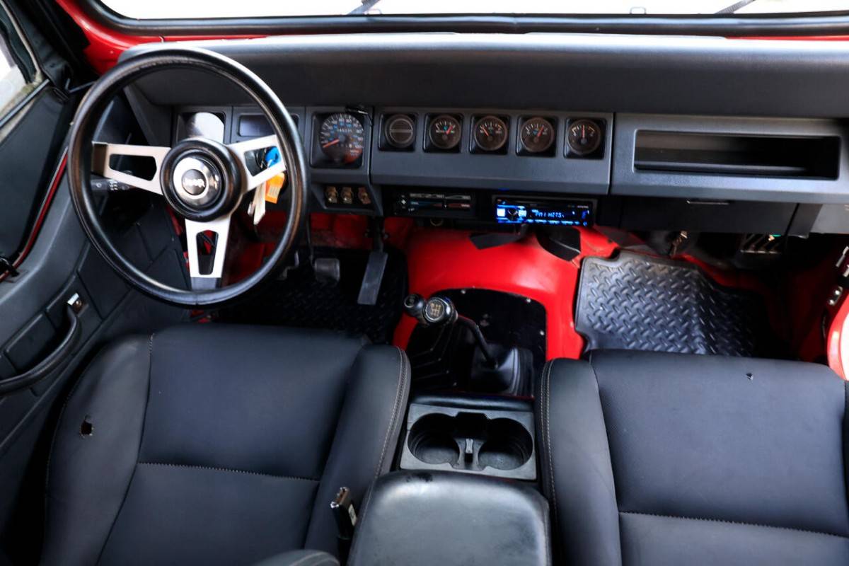Jeep-wrangler-s-1992-red-1