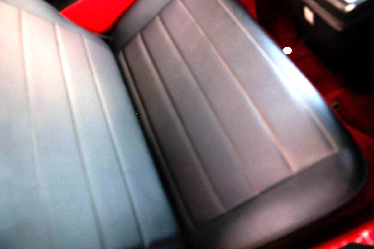 Jeep-wrangler-s-1992-red-11
