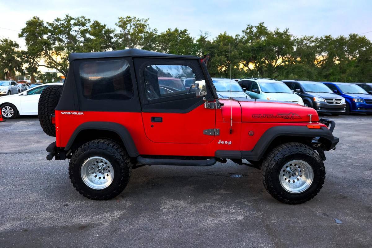 Jeep-wrangler-s-1992-red-12