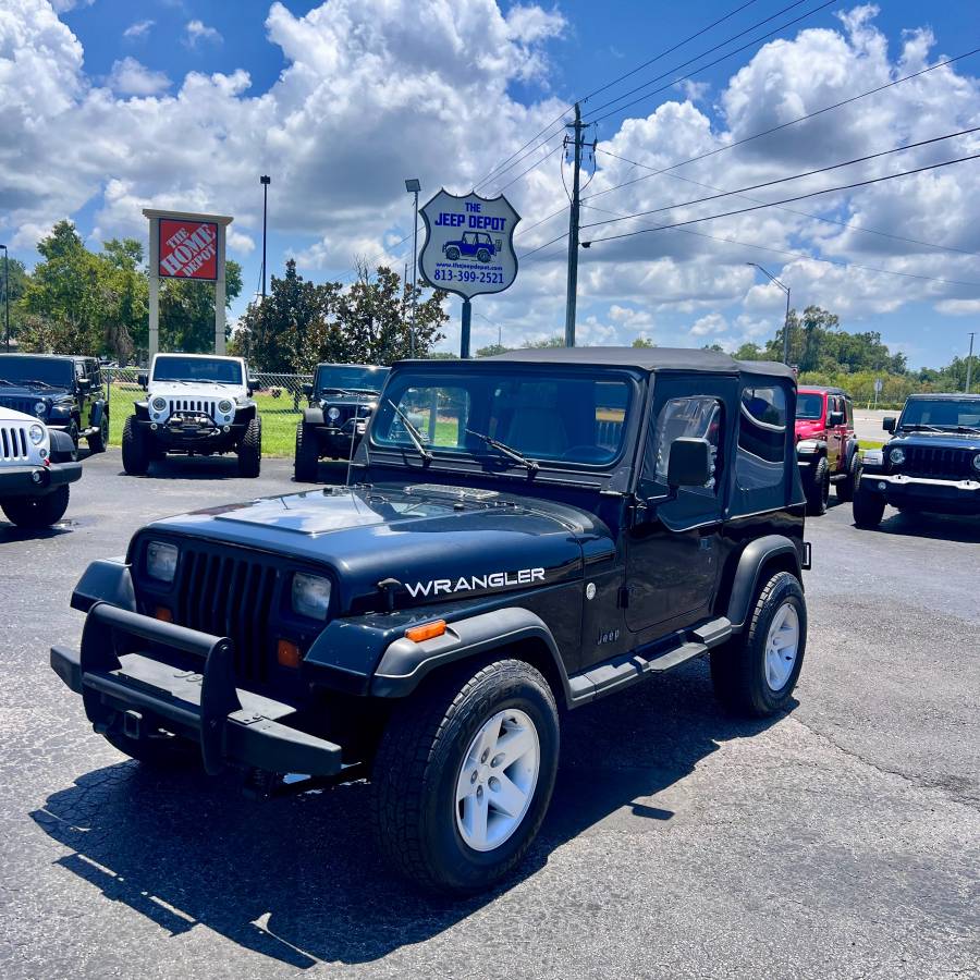 Jeep-wrangler-s-1995-black-11