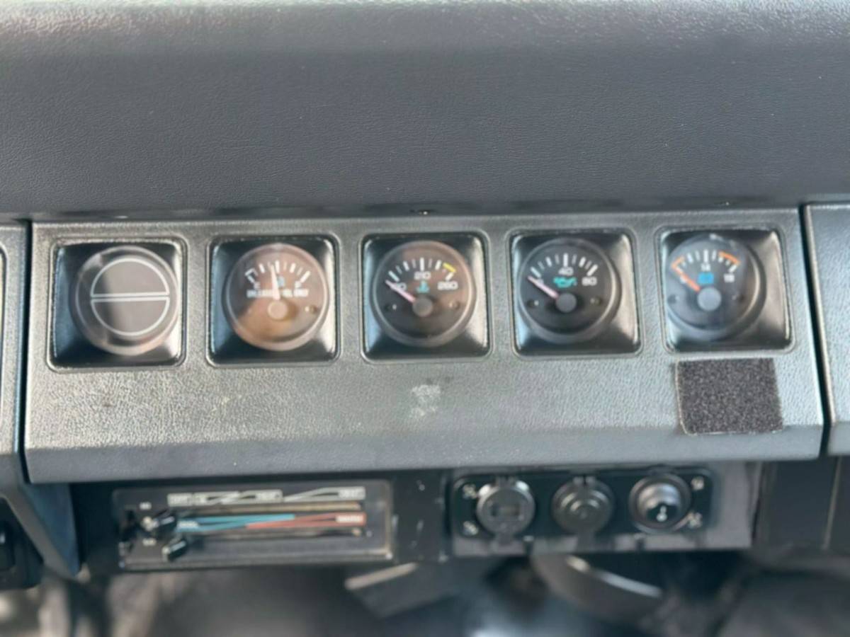 Jeep-wrangler-s-sport-utility-1992-black-11