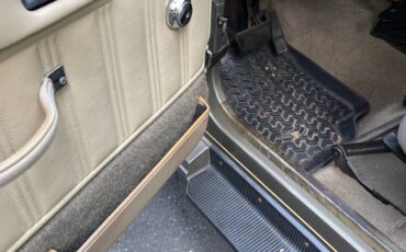 Jeep-wrangler-sahara-1989-5