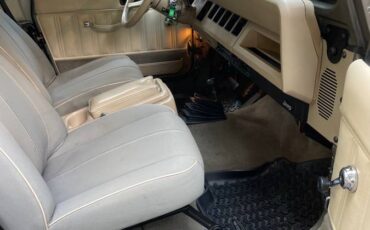 Jeep-wrangler-sahara-1989-6