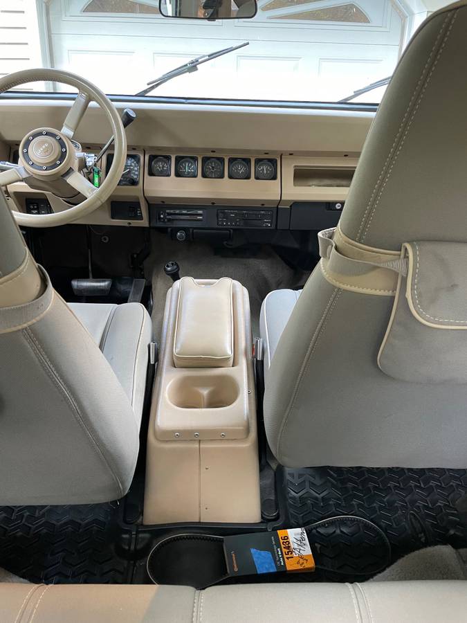 Jeep-wrangler-sahara-1989-8