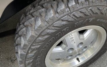 Jeep-wrangler-sahara-1989-9