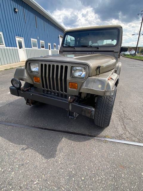 Jeep-wrangler-sahara-1991-green-2