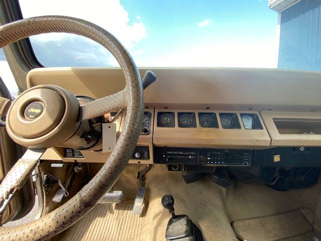 Jeep-wrangler-sahara-1991-green-7