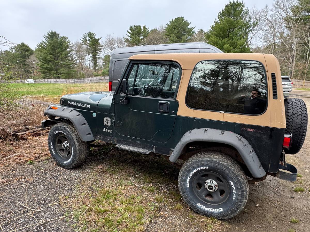 Jeep-wrangler-sahara-1994-green