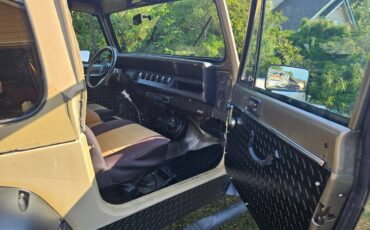 Jeep-wrangler-sahara-4x4-1989-7
