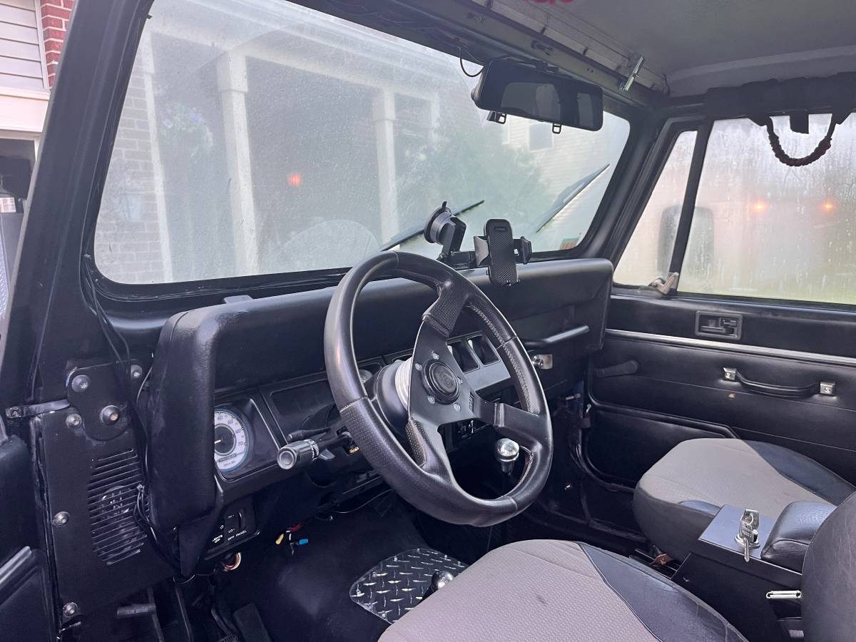 Jeep-wrangler-sport-1994-black-3
