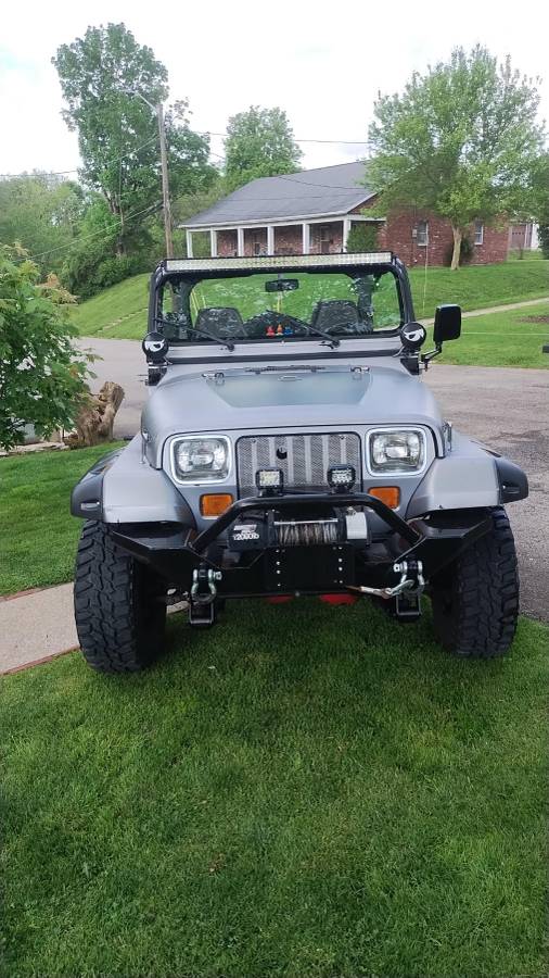 Jeep-wrangler-yj-1987-silver-10