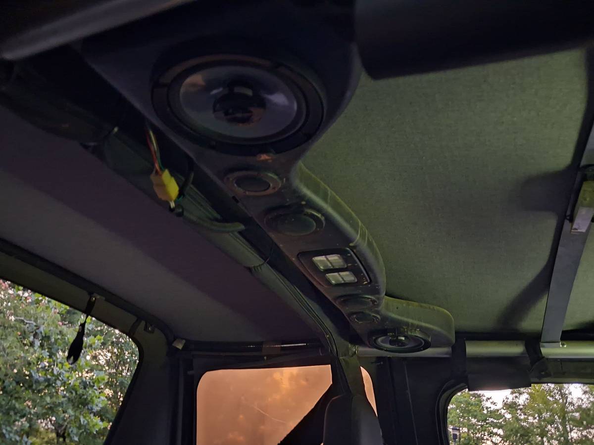 Jeep-wrangler-yj-1988-silver-15