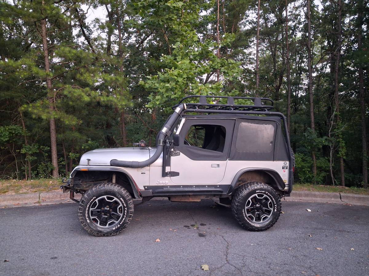 Jeep-wrangler-yj-1988-silver-2