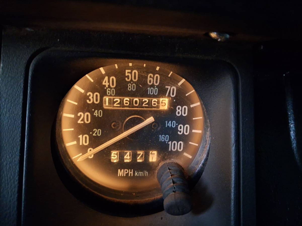 Jeep-wrangler-yj-1988-silver-8