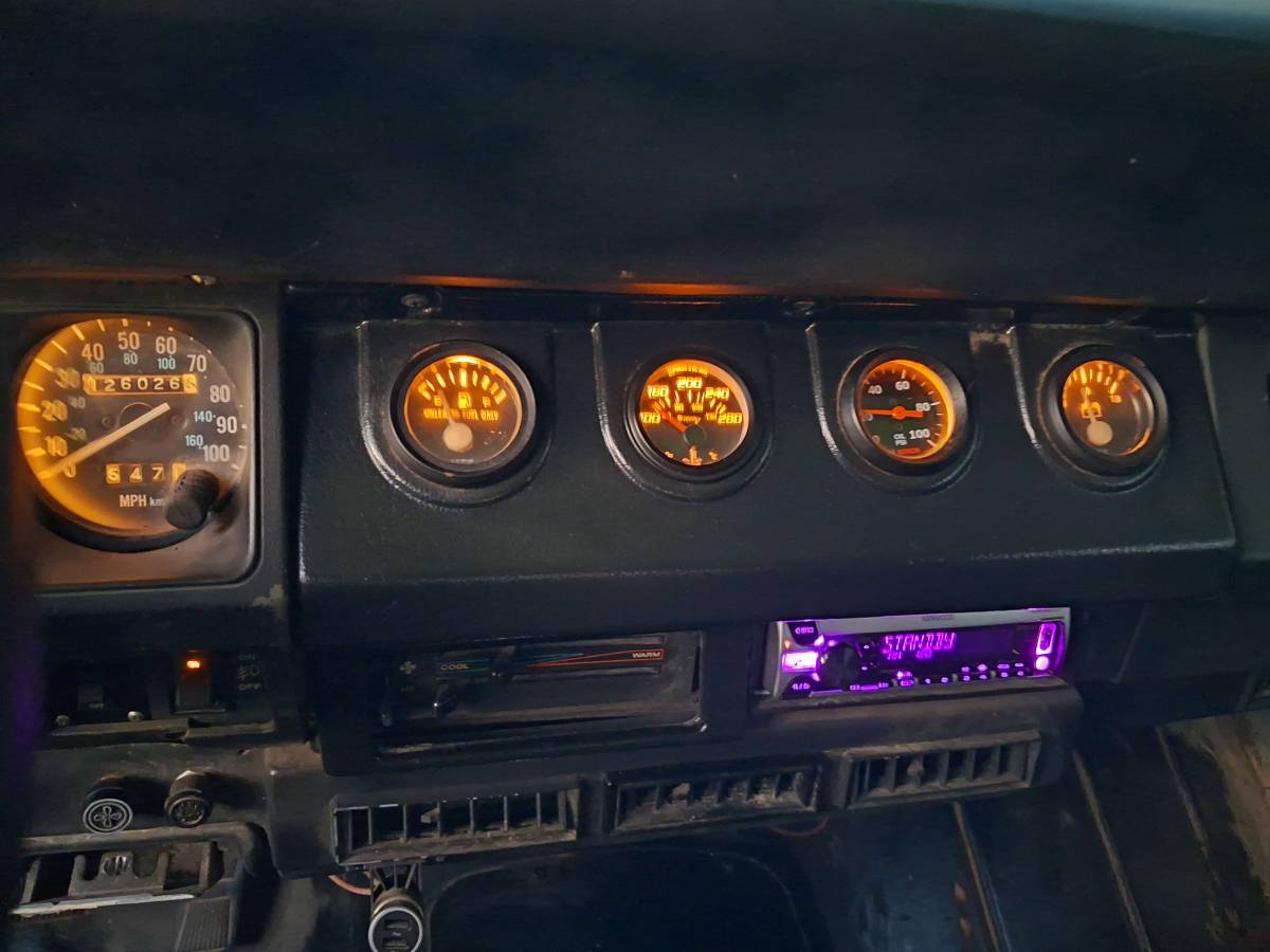 Jeep-wrangler-yj-1988-silver-9