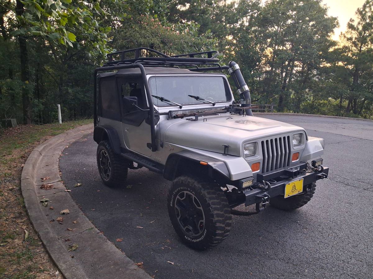 Jeep-wrangler-yj-1988-silver