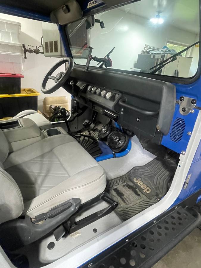 Jeep-wrangler-yj-1989-blue-5