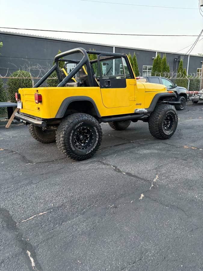 Jeep-wrangler-yj-1990-yellow-1