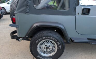 Jeep-wrangler-yj-1991-grey-4