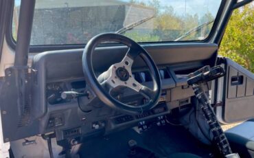 Jeep-wrangler-yj-1992-white-4