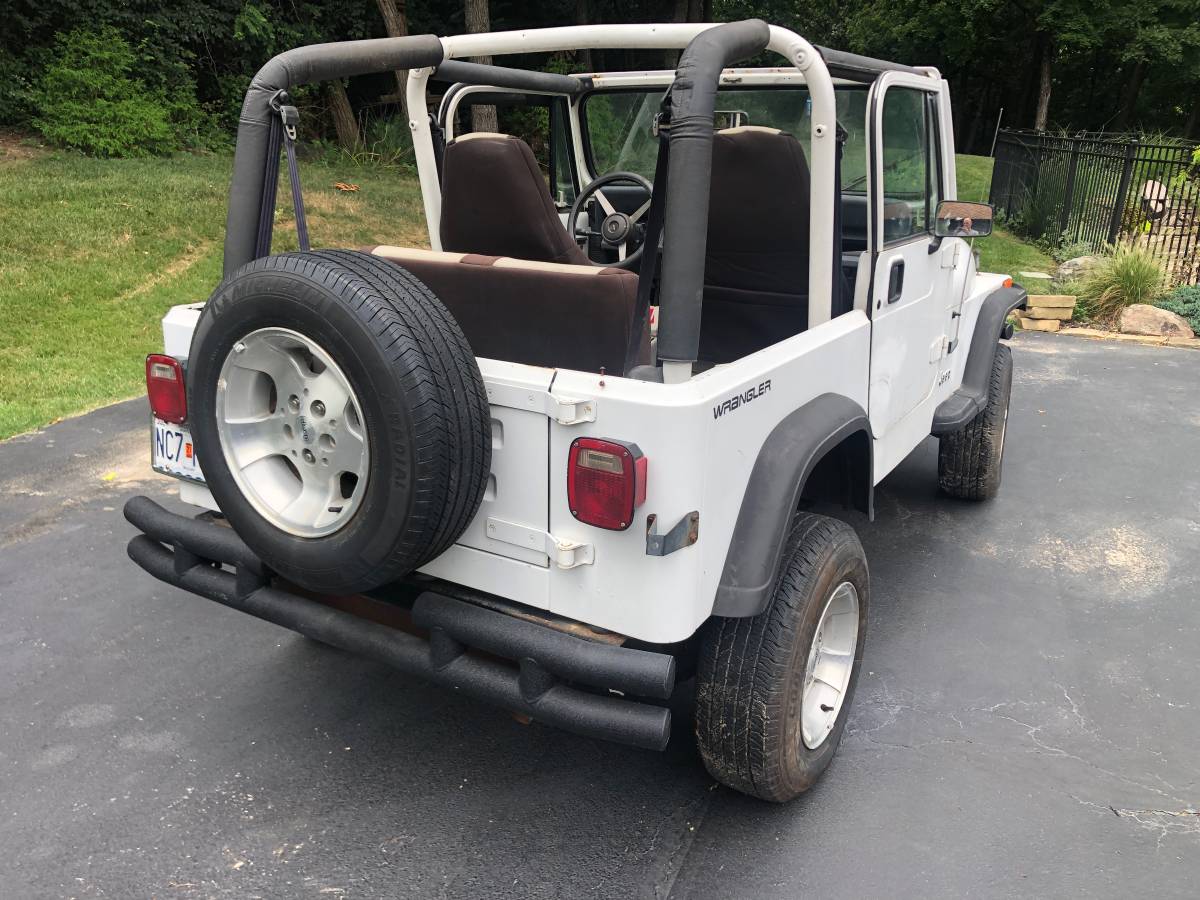 Jeep-wrangler-yj-1993-4