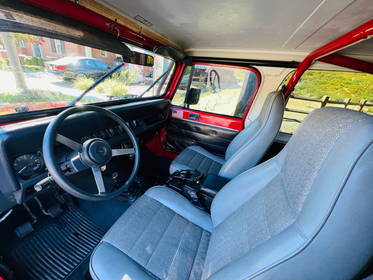 Jeep-wrangler-yj-1995-red-10