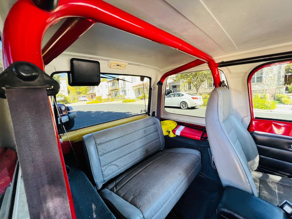 Jeep-wrangler-yj-1995-red-13