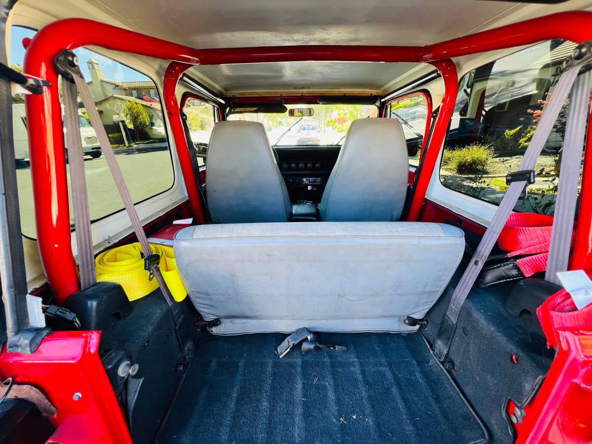 Jeep-wrangler-yj-1995-red-14