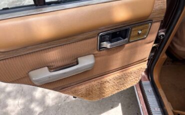 Jeep-xj-1985-brown-10