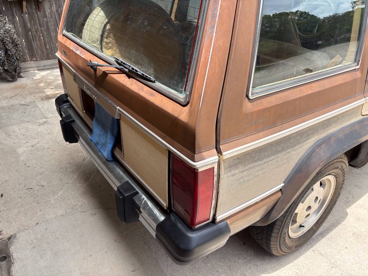 Jeep-xj-1985-brown-6