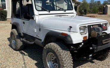 Jeep-yj-1992-white