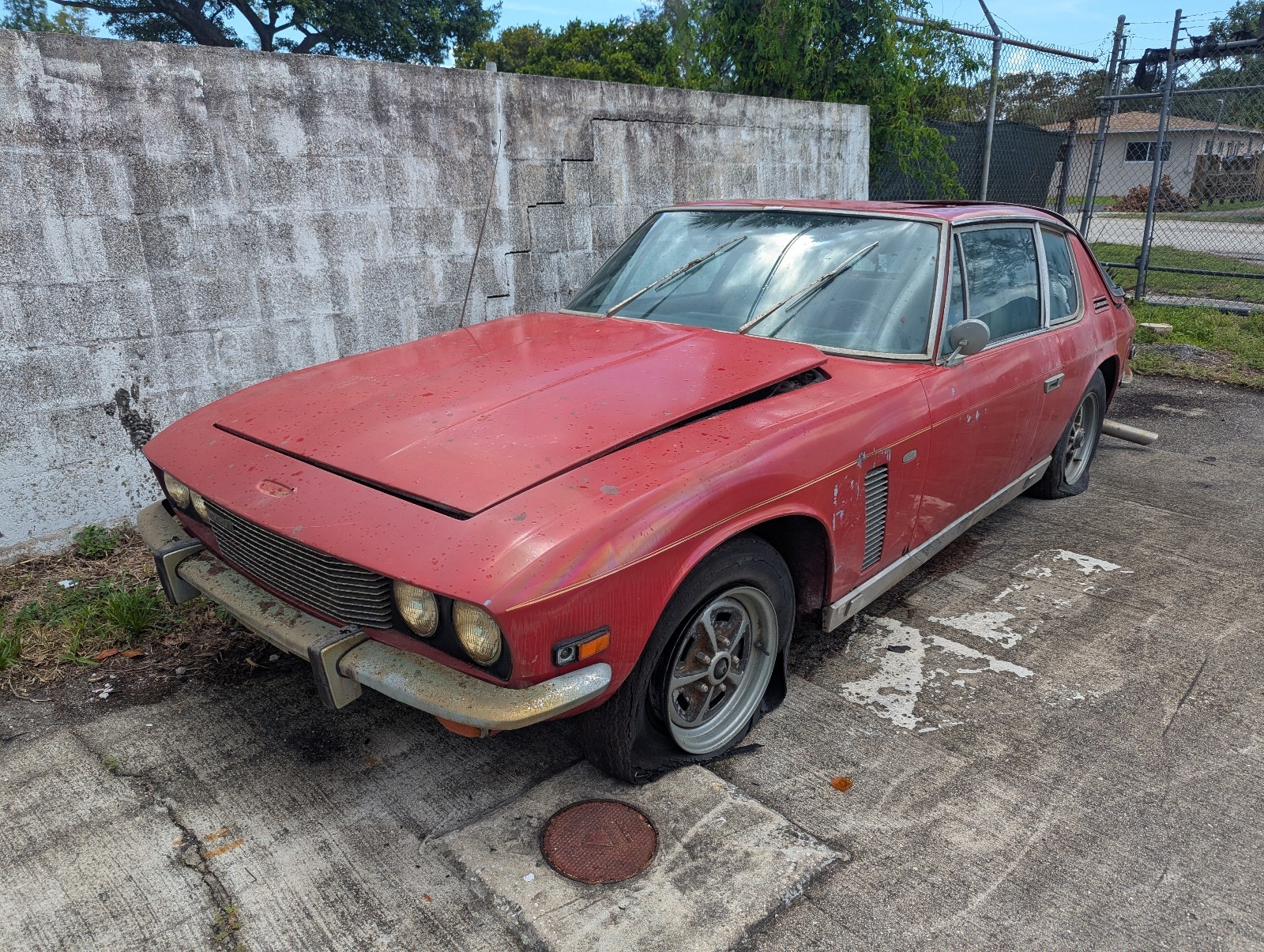 Jensen-Interceptor-Coupe-1971